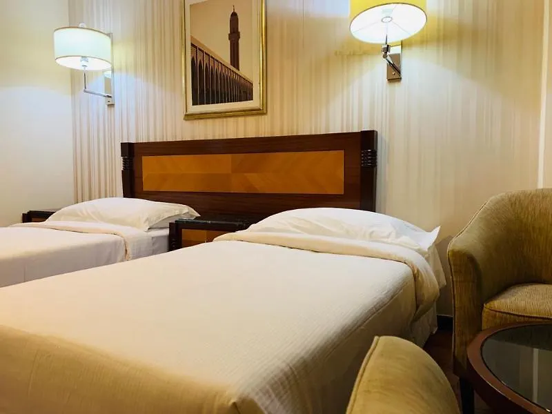 ***  New Penninsula Hotel Dubai United Arab Emirates